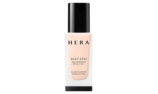 Тональная основа Hera Silky Stay 24H Longwear SPF20 PA++